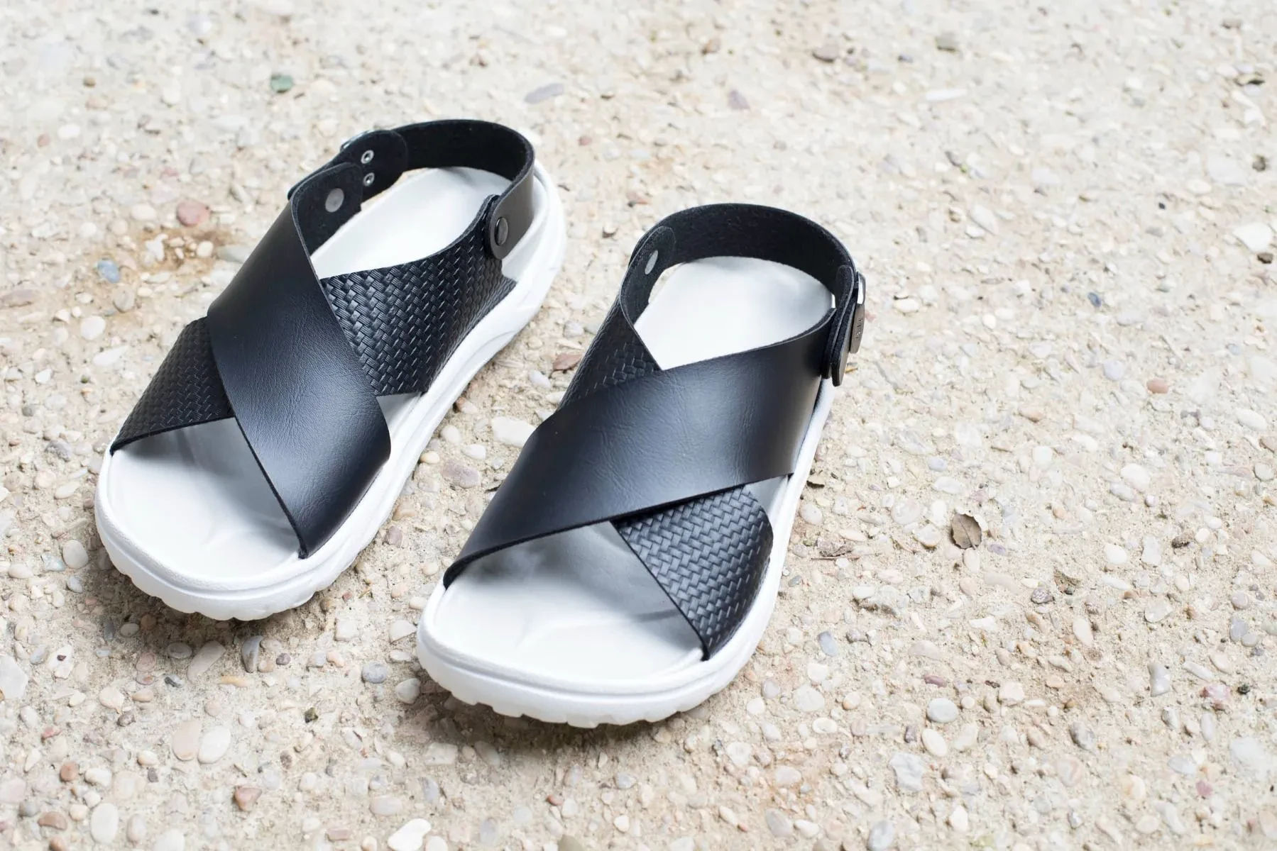 HIMEJI MEN BLACK/WHITE
