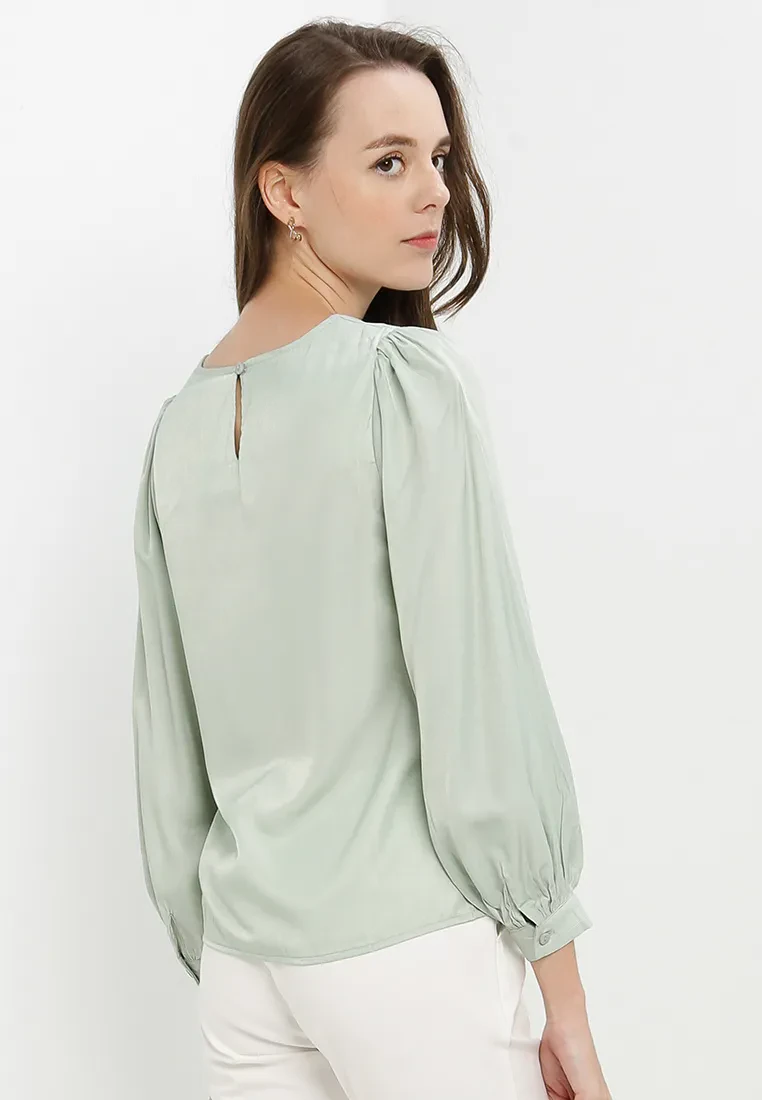 SQUARE NECK BLOUSE WITH BUTTONS DETAIL IN GREEN