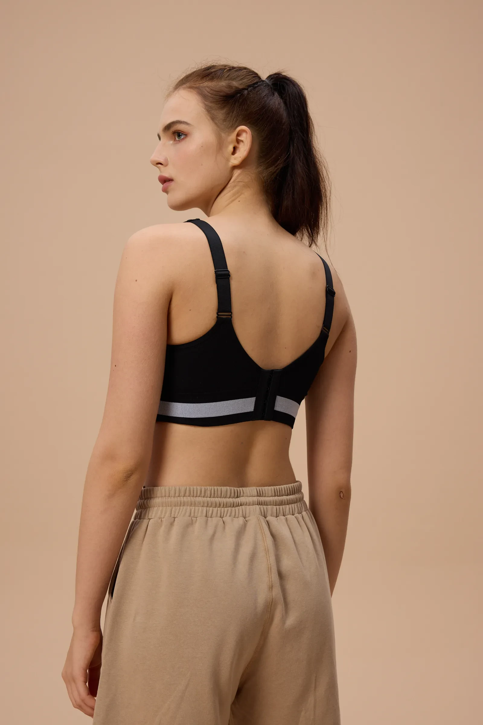 BOHEMIAN EXPLORER SEAMLESS SPORTS BRA WITH BACK HOOK