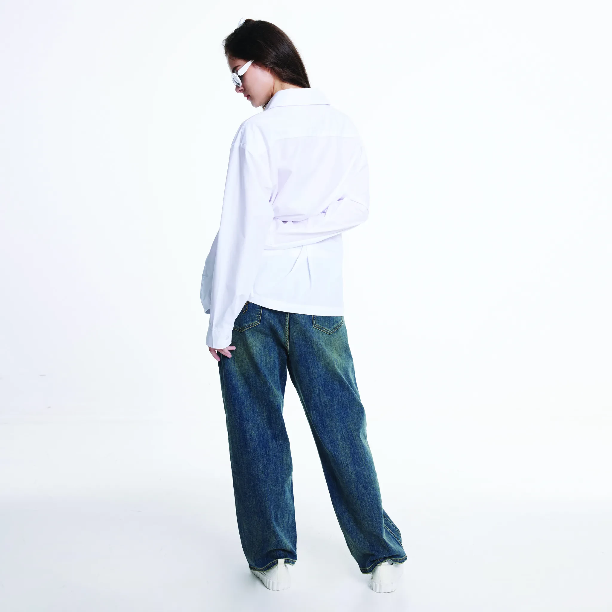 JL X MAG OVERSIZED SHIRT - WHITE