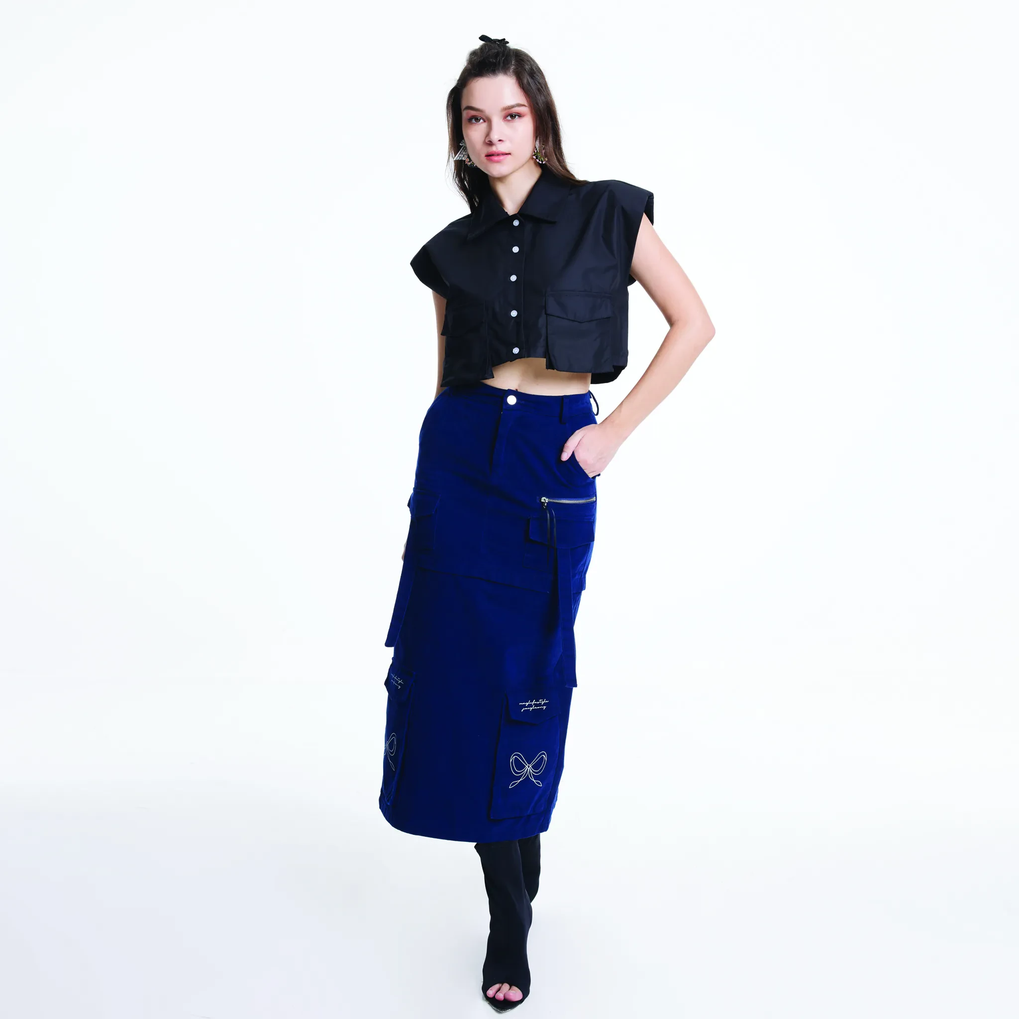 JLXMAG CROP SHIRT - BLACK