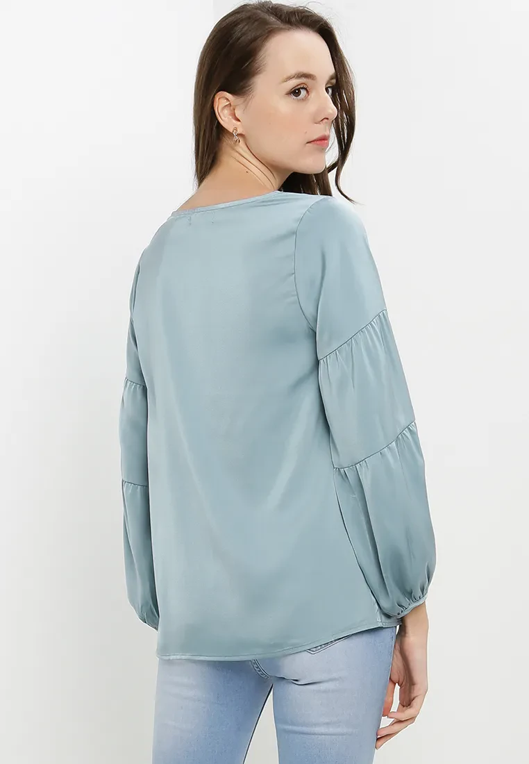 SQUARE NECK SATIN BLOUSE IN BLUE