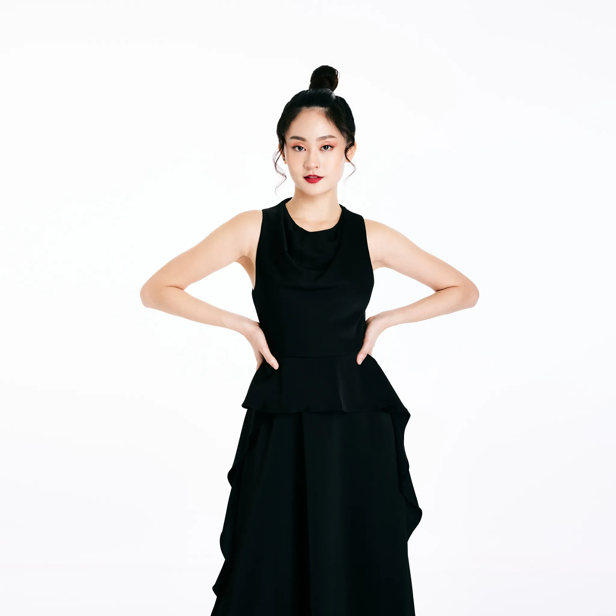 DRAPE DRESS - BLACK