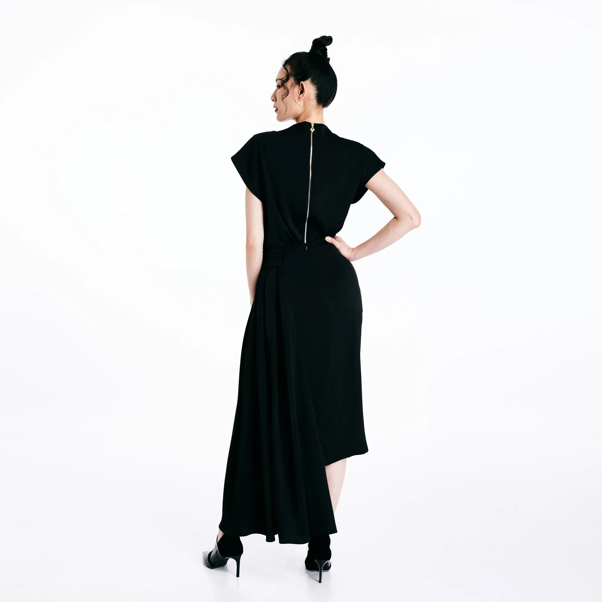 SLIT SKIRT - BLACK