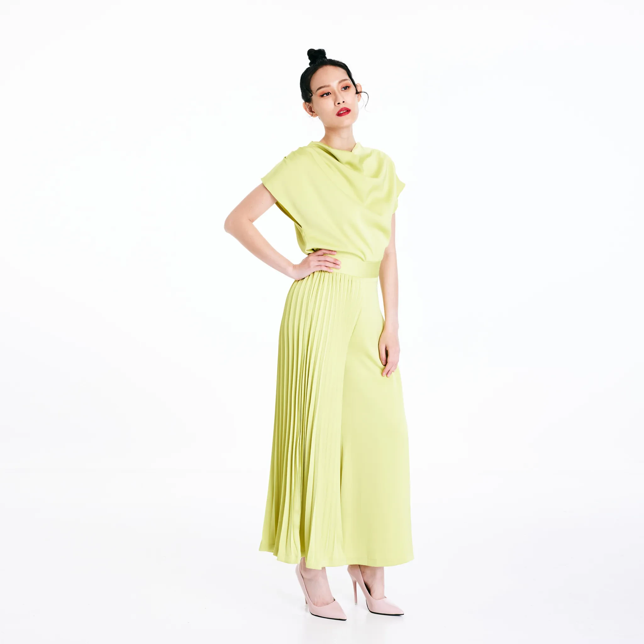 PLEATED PANTS - GREEN