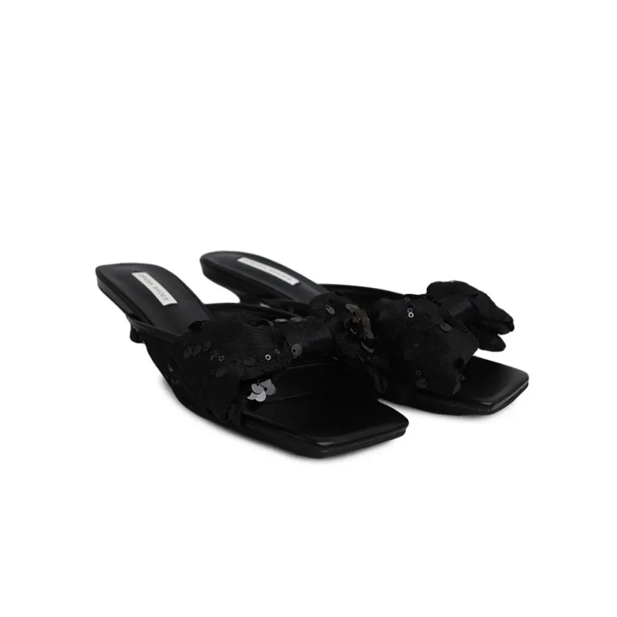 LOW HEELS SERIES 611241- BLACK