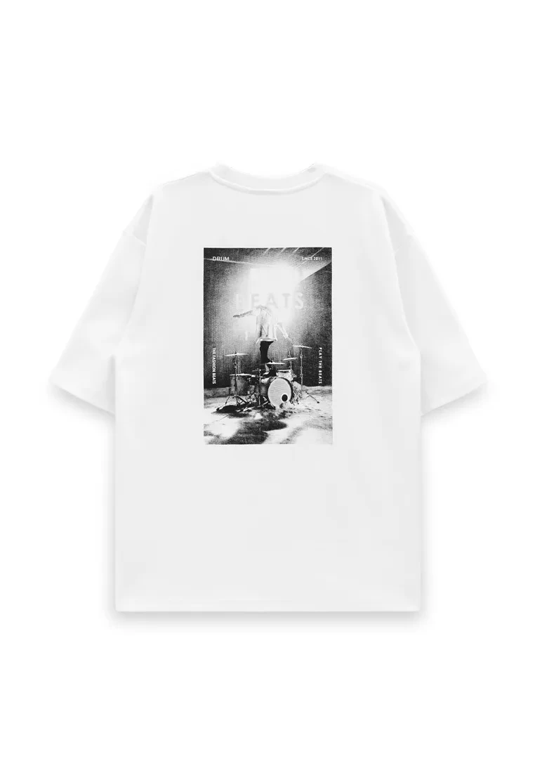 DRUM SELECT GRAPHIC PRINT OVERSIZED TEE