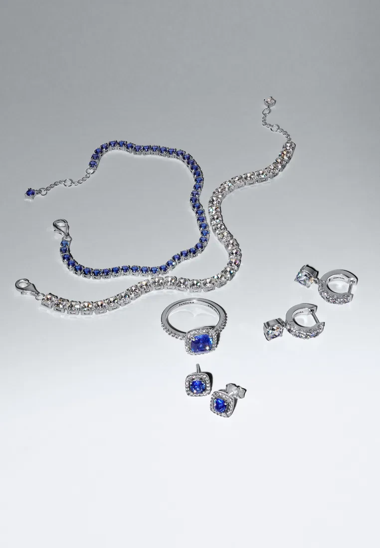 PANDORA SPARKLING SQUARE BLUE HALO STATEMENT RING