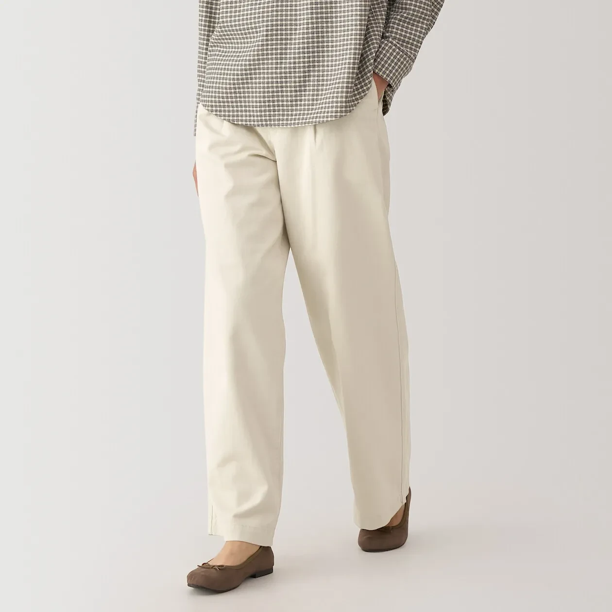 WOMEN'S CHINO TUCKED WIDE PANTS INSEAM LONG - IVORY