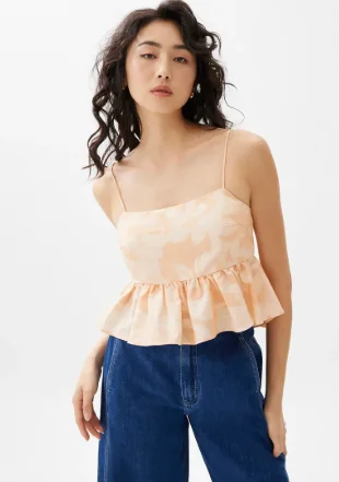 PADDED BABYDOLL PEPLUM TOP IN SUNBURST - PEACH