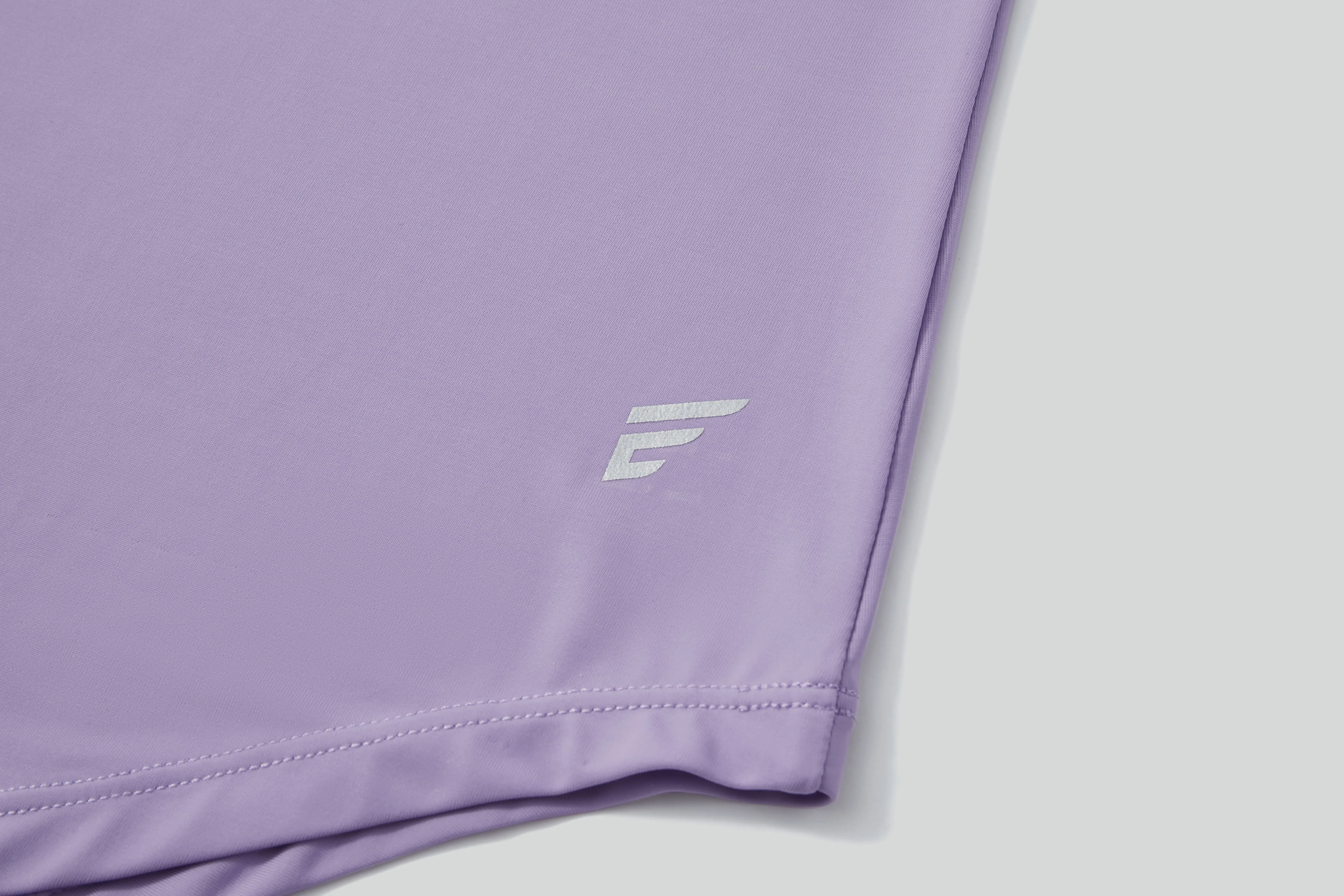 ARTLETES BASIC COOLTOUCH V-NECK RELAXED-FIT TEE