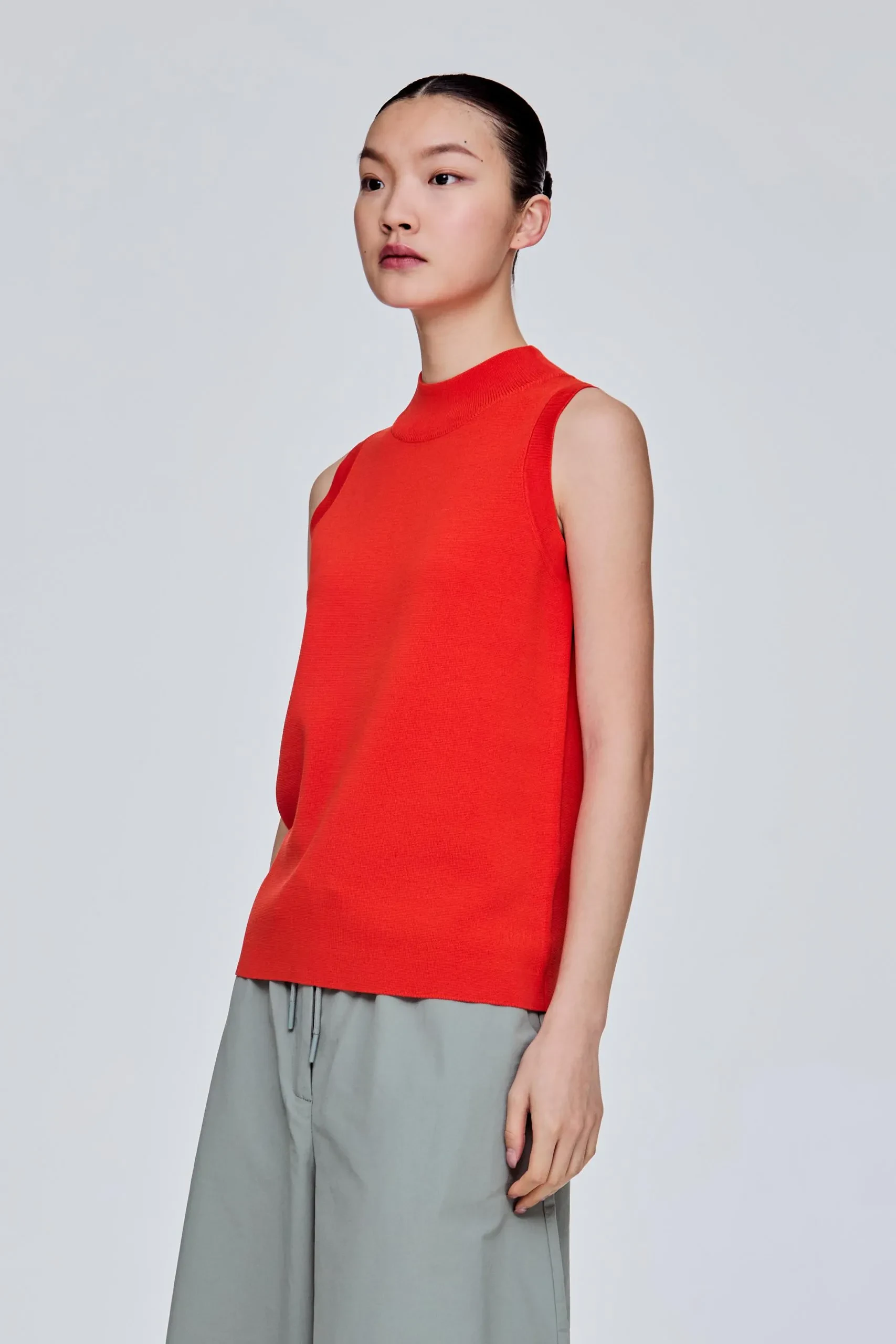 HALTER NECK KNIT