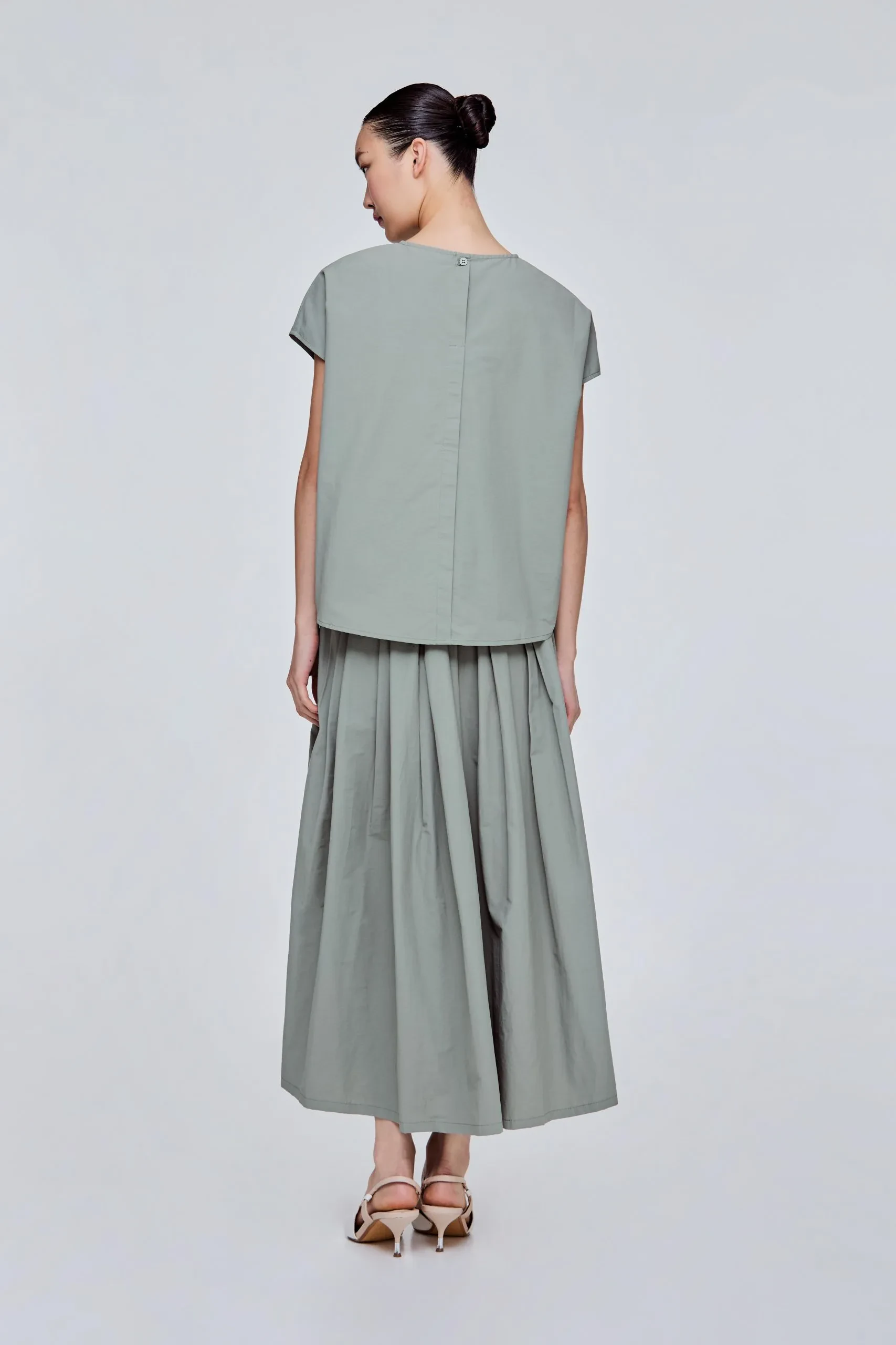 MANDARIN COLLAR PANELLED DRESS