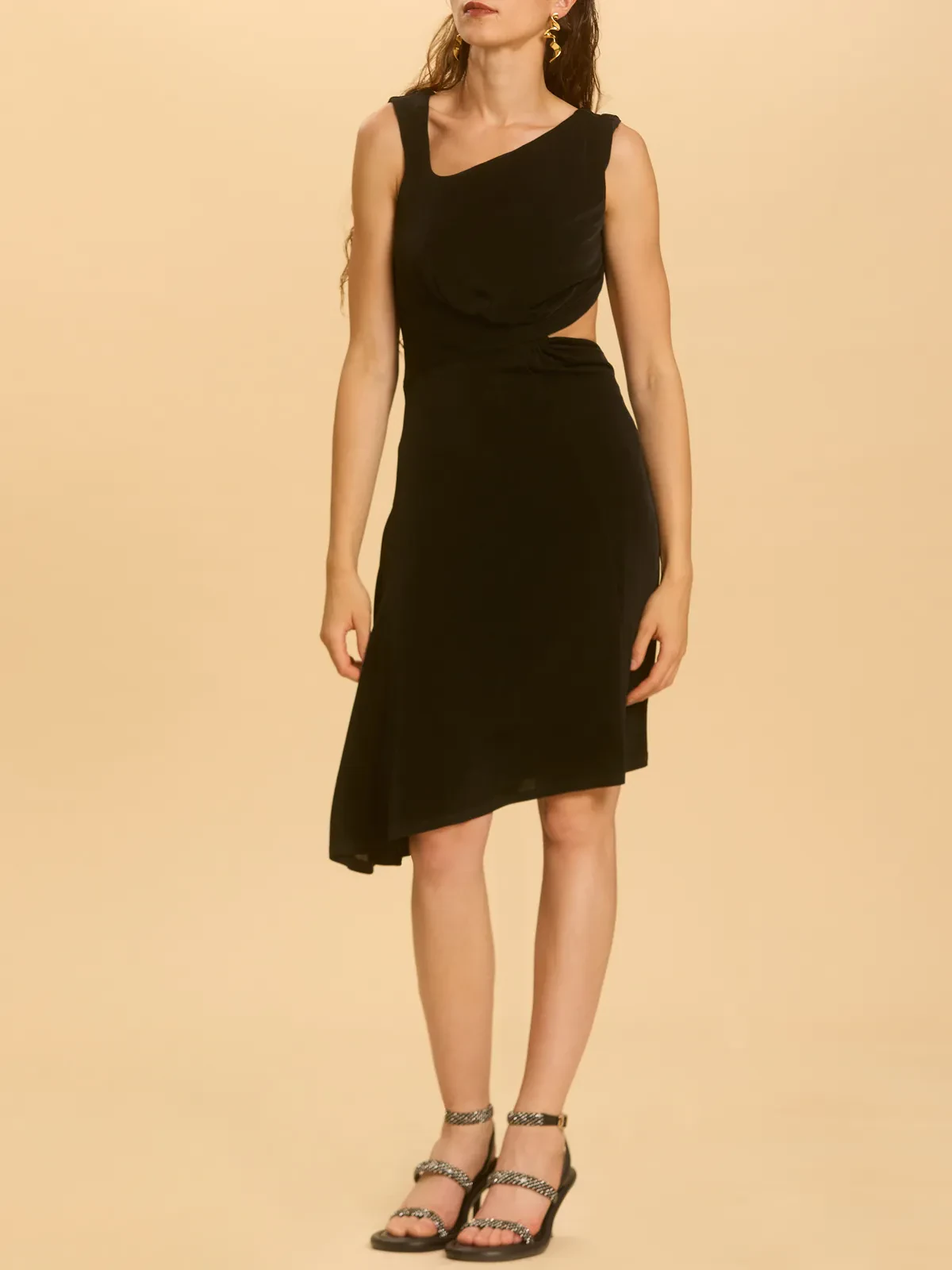 ASYMMETRIC SHOULDER CUT-OUT WAIST SHORT DRESS