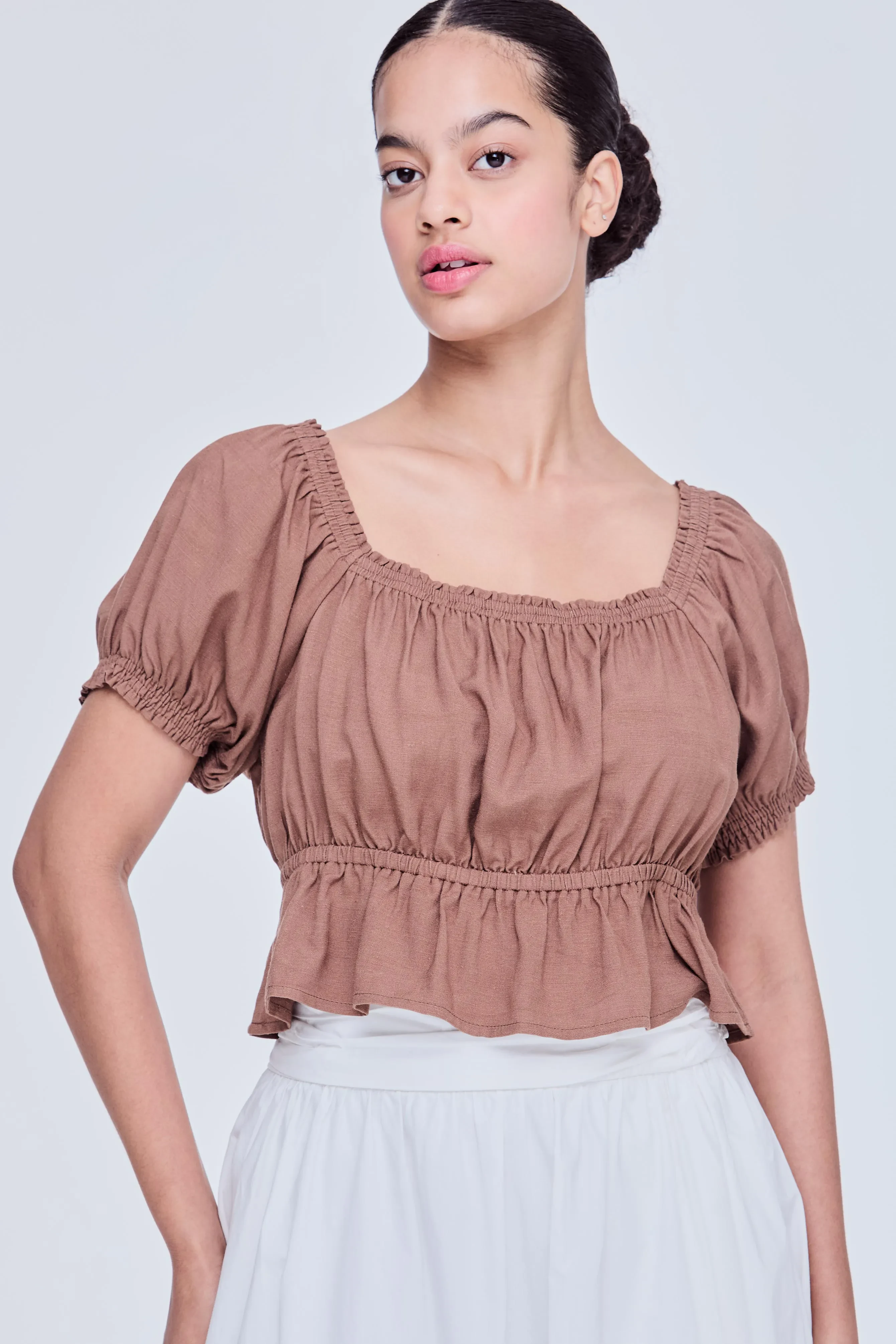 PUFF SLEEVE BABYDOLL BLOUSE - BROWN