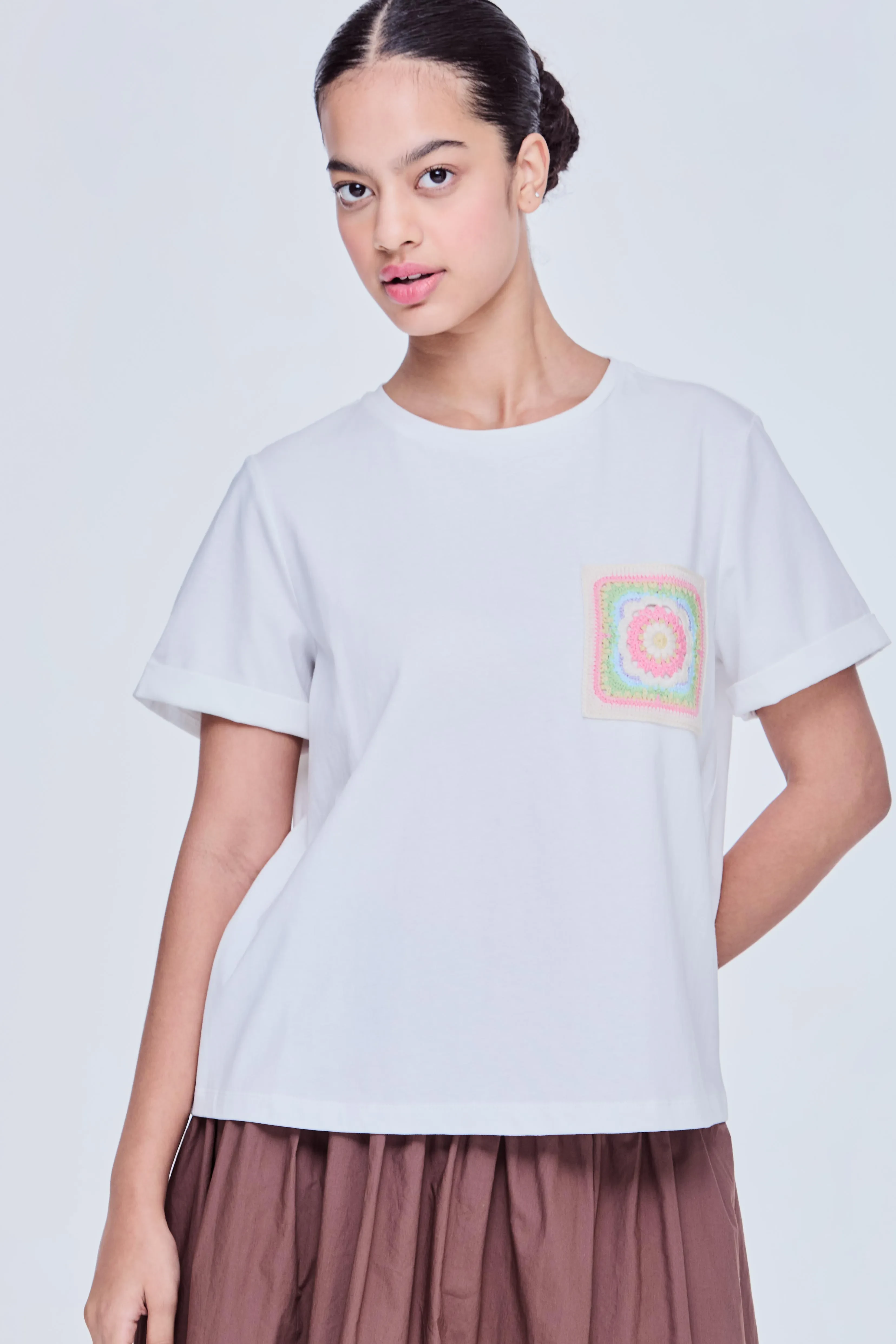CROCHET POCKET T-SHIRT - CREAM