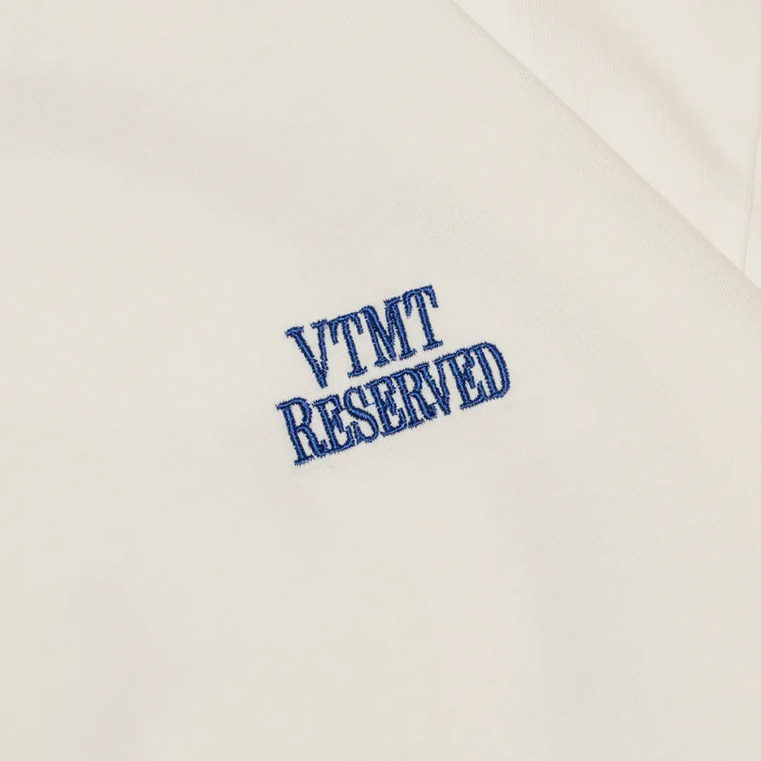 CIRCLE EMBROIDERY TEE