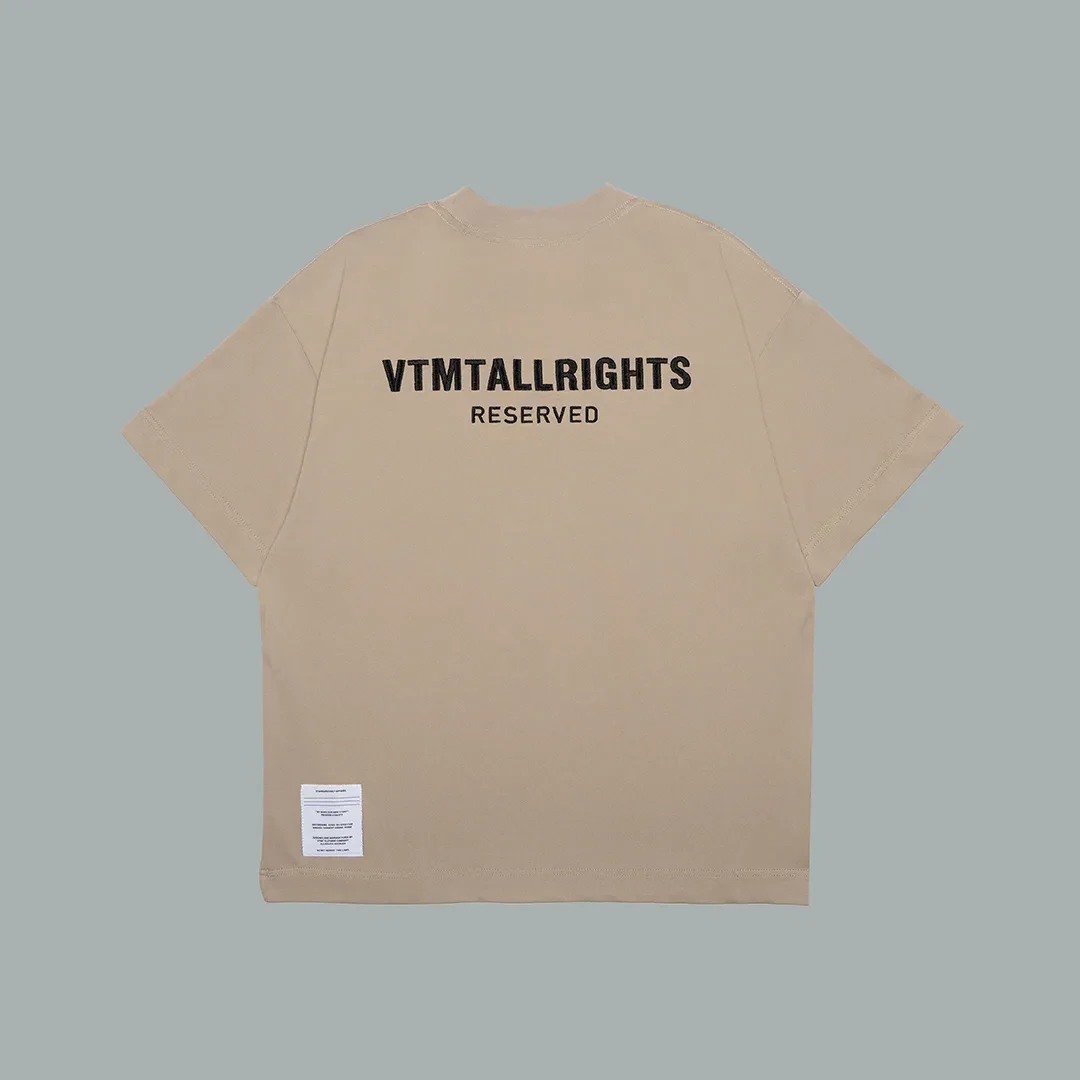 ESSENTIAL TEE