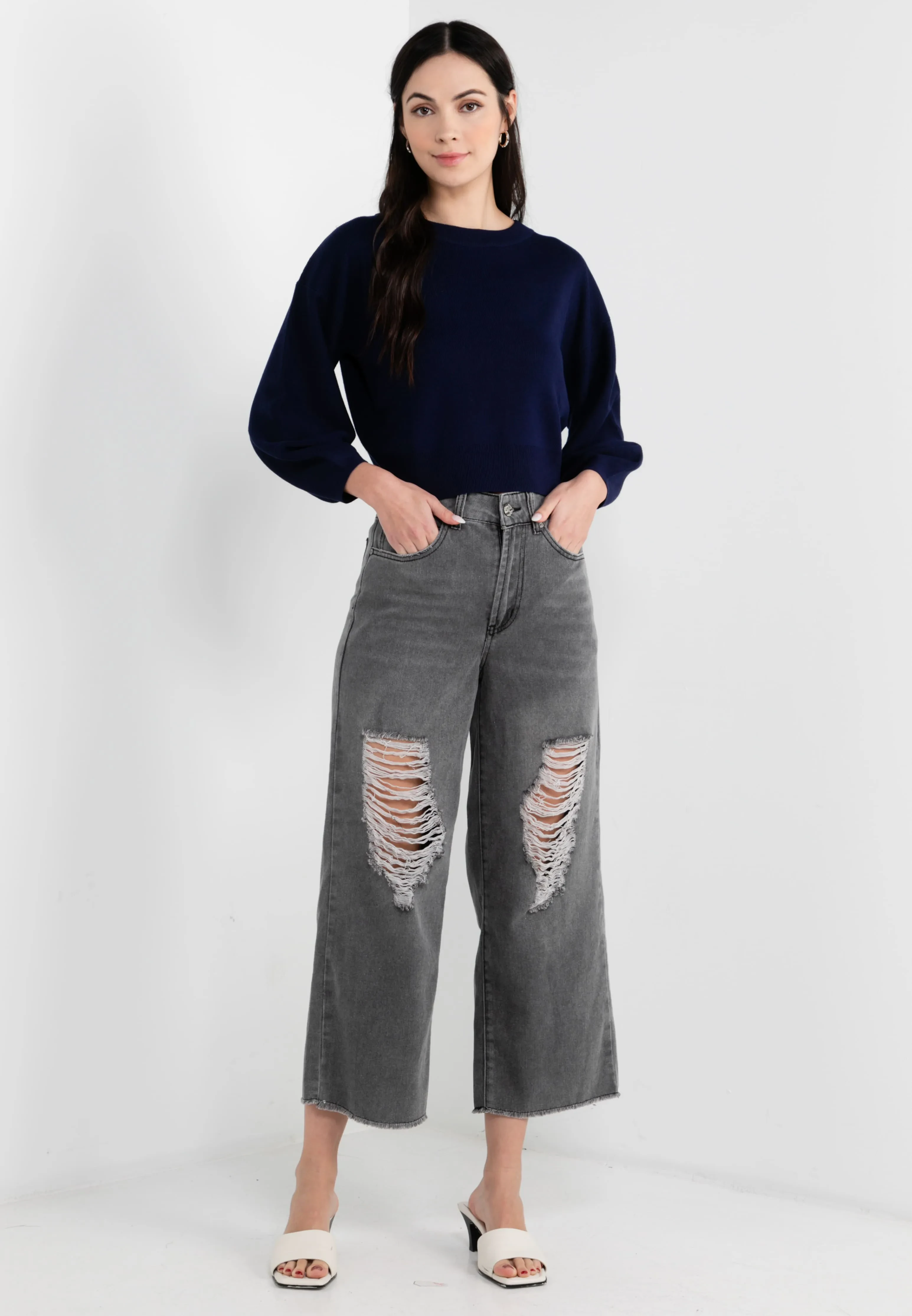 ELLE RIPPED STRAIGHT CUT JEANS - L-GREY