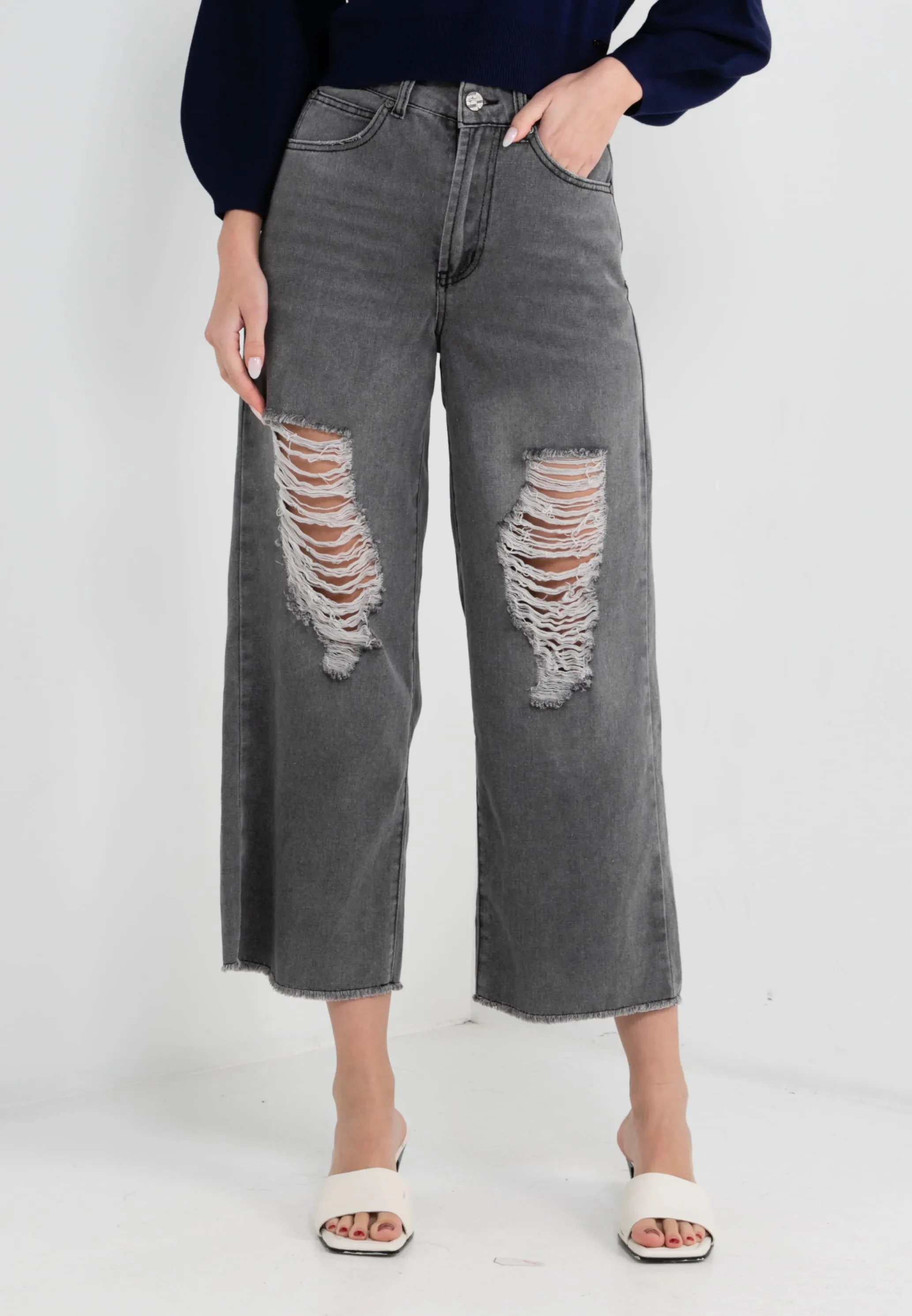 ELLE RIPPED STRAIGHT CUT JEANS - L-GREY