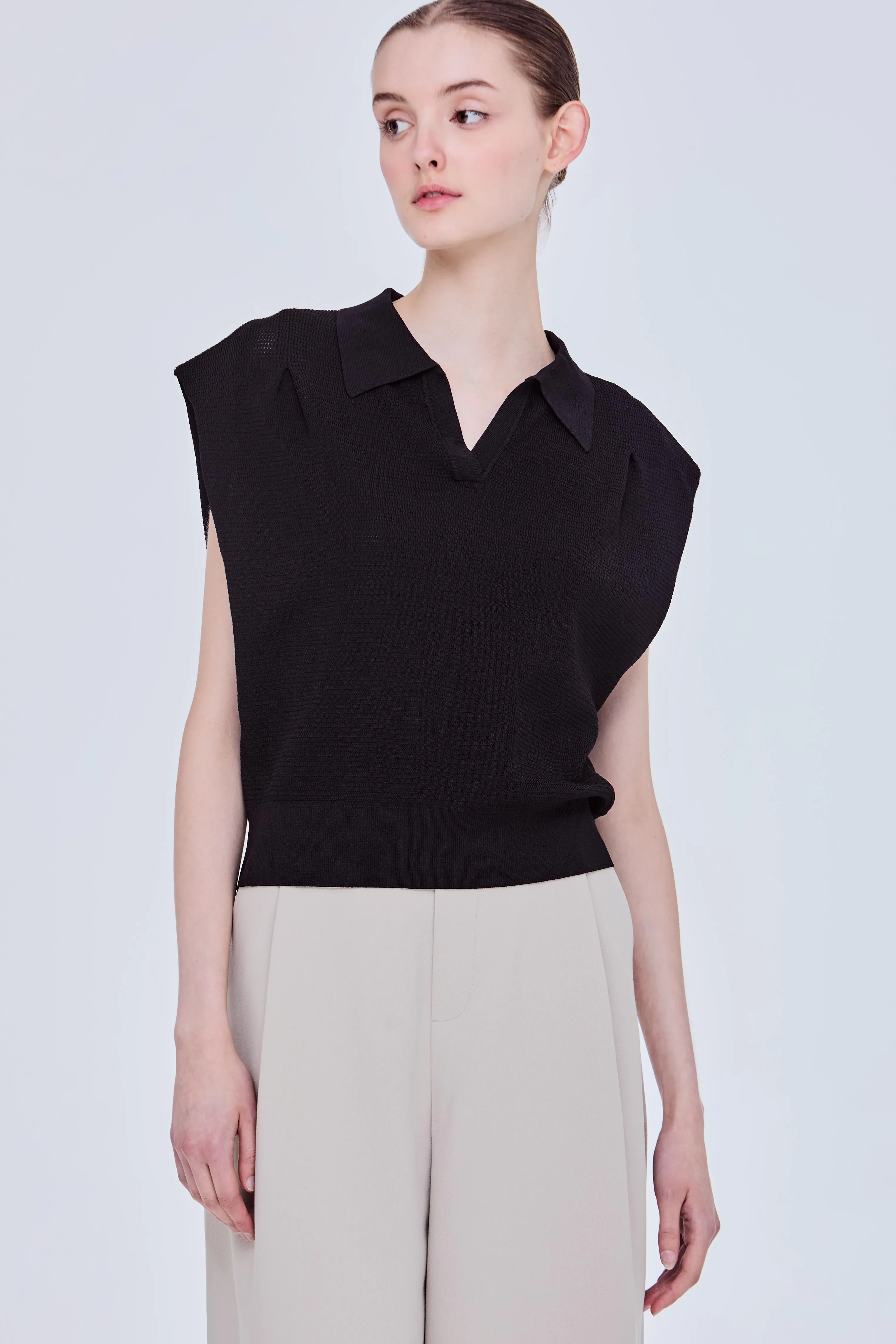 SMART COLLARED MAGYAR KNIT TOP - BLACK