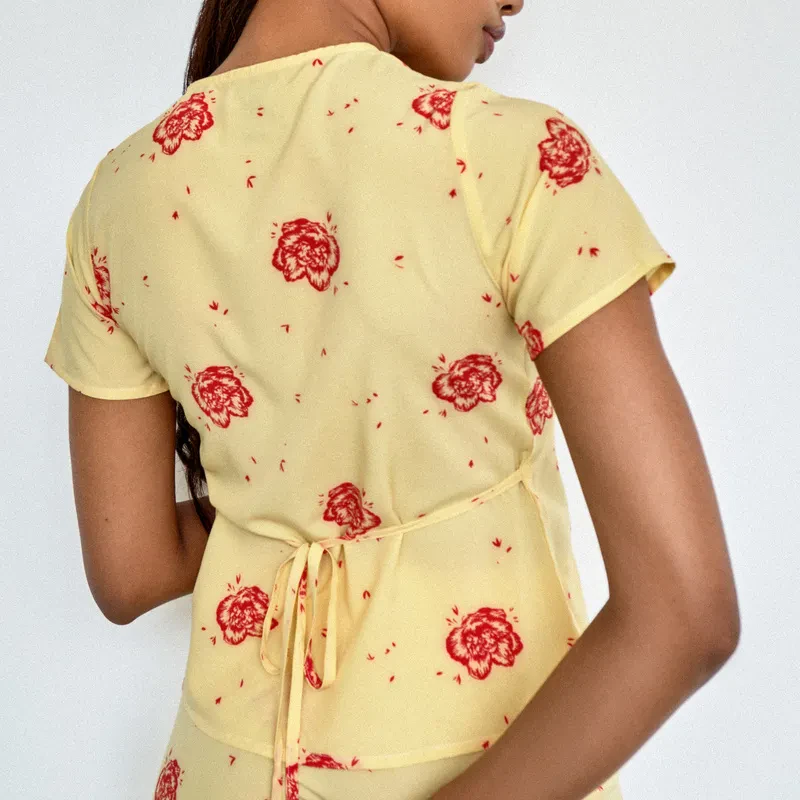 V NECK DANI TOP IN PRINT