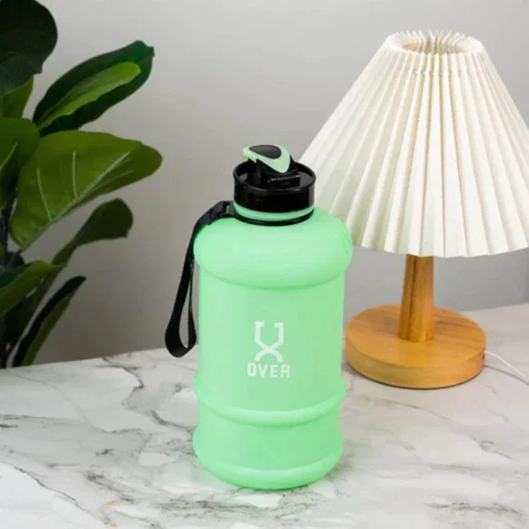 1.5 L OVERSIZED BOTTLE WITH FLIP CAP