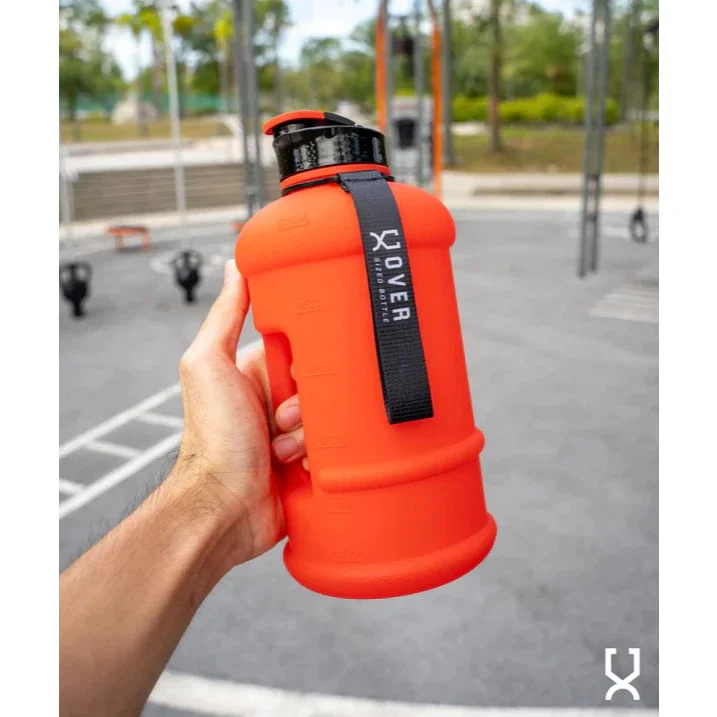 1.5 L OVERSIZED BOTTLE WITH FLIP CAP