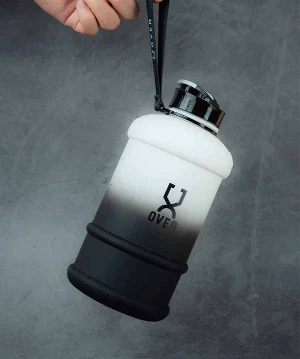1.5 L OVERSIZED BOTTLE WITH FLIP CAP