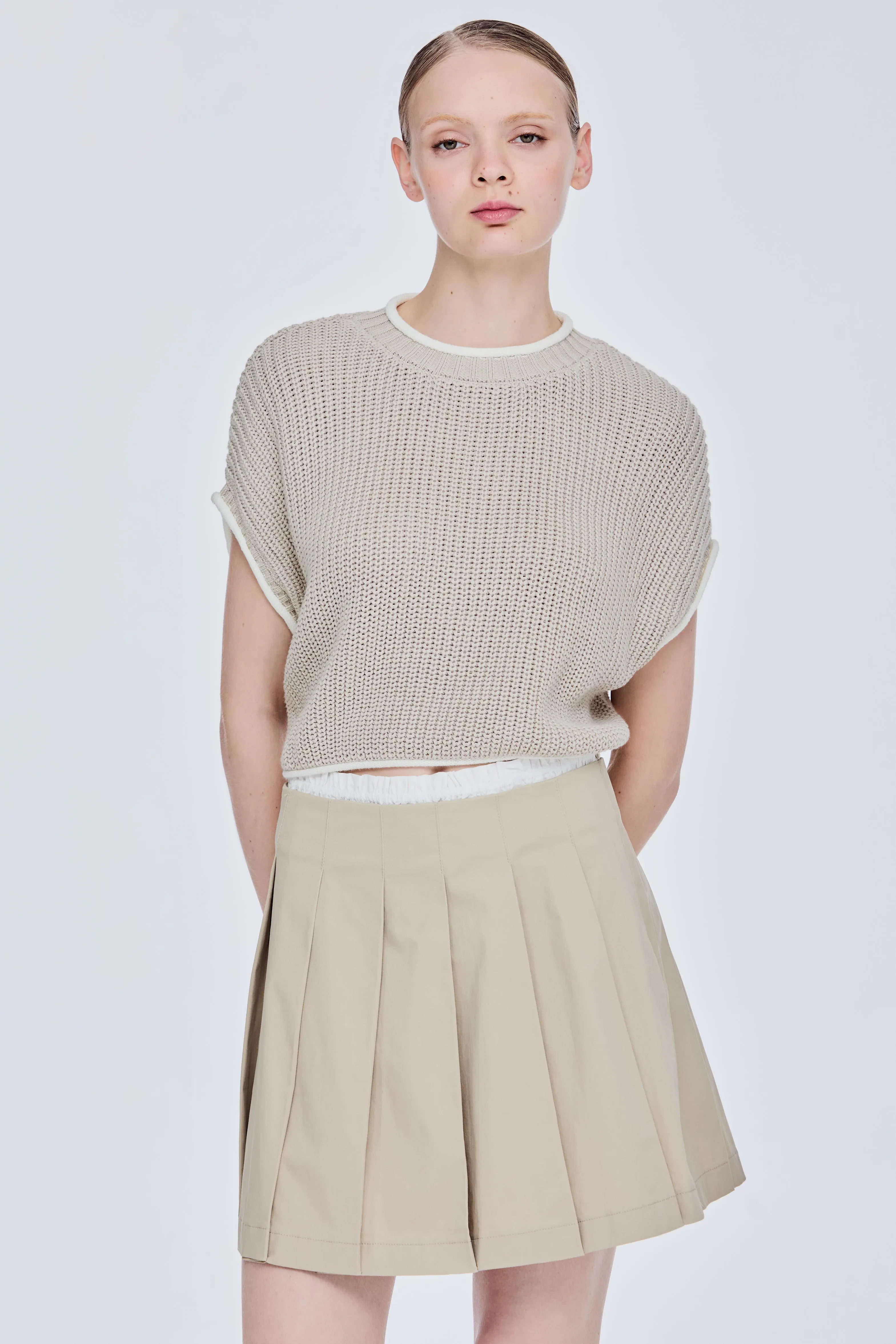 CUT-OUT CROPPED KNIT TOP - BEIGE