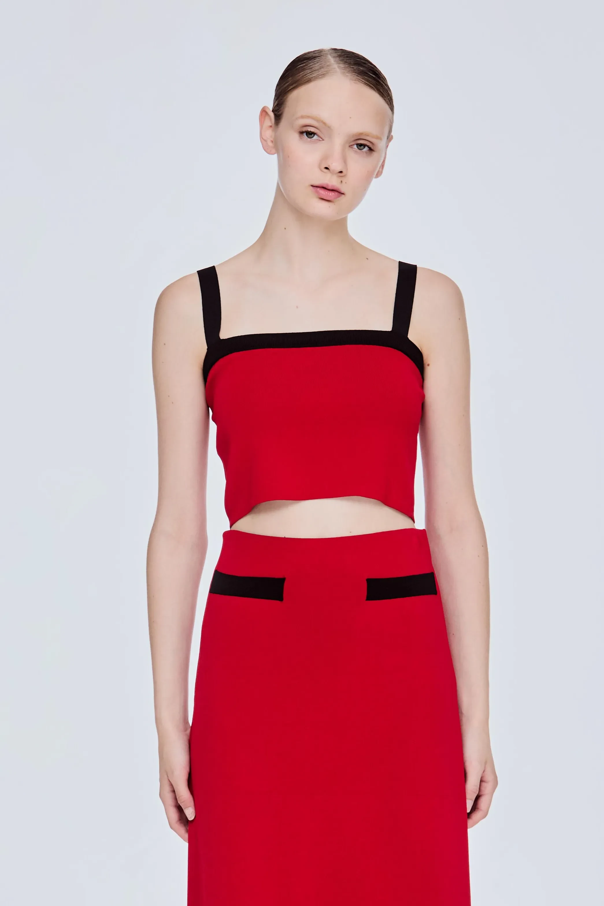 COLOUR BLOCK BUSTIER KNIT TOP - RED