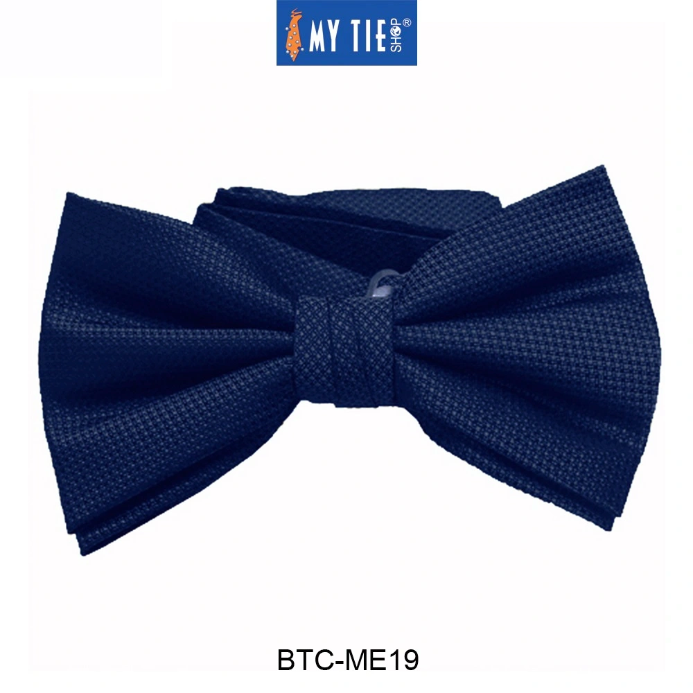 THE CLASSIC ELEGANCE MICROFIBER BOW TIE