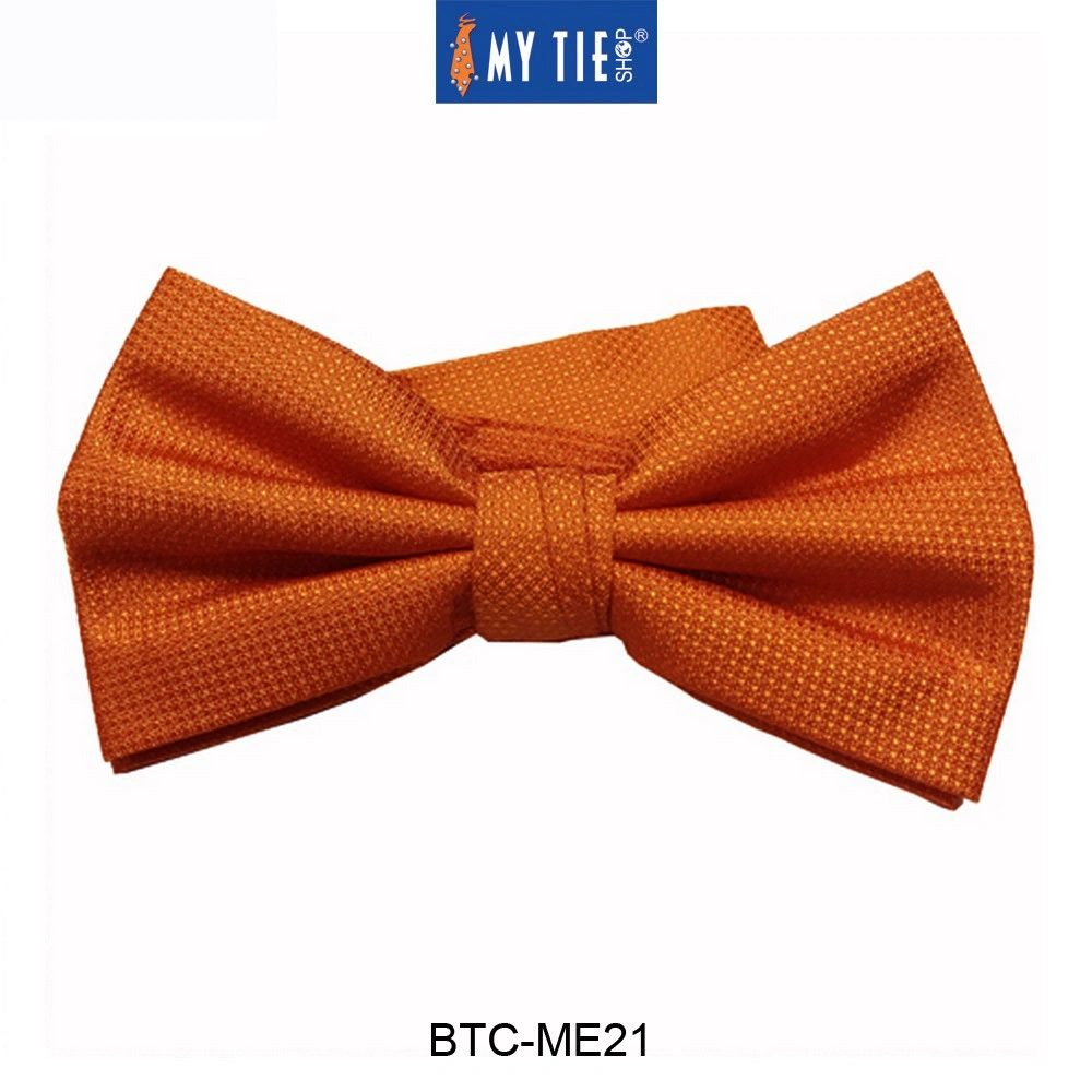 THE CLASSIC ELEGANCE MICROFIBER BOW TIE