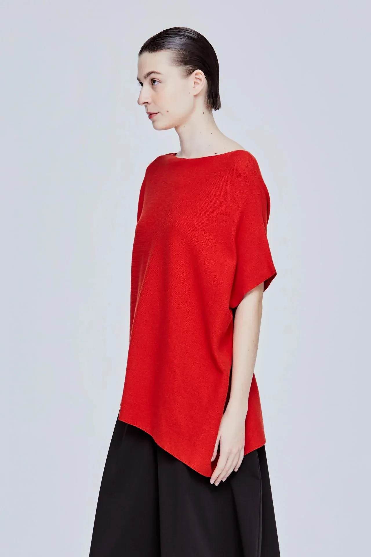 ASYMMETRICAL HEM MAGYAR SLEEVE KNIT