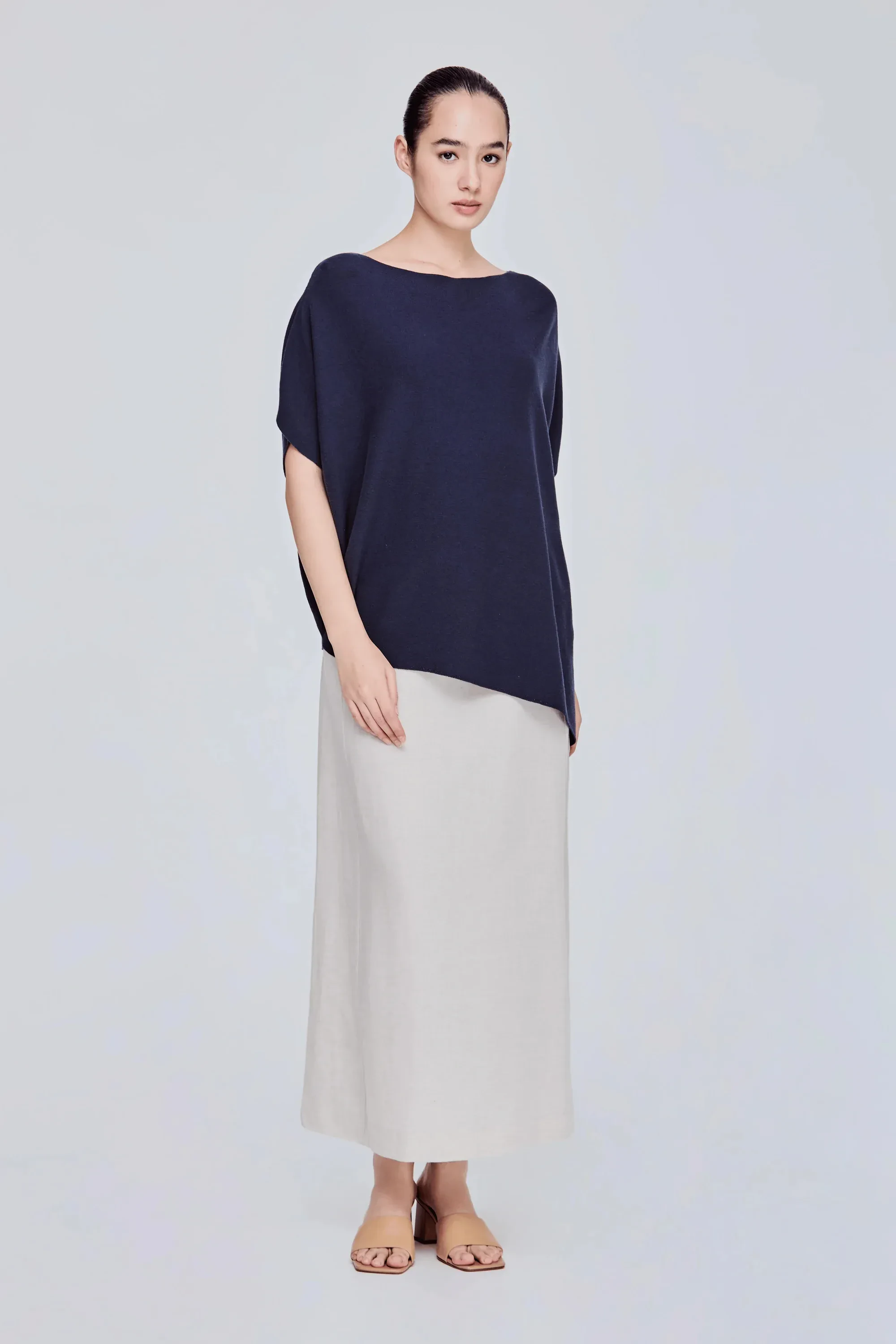 ASYMMETRICAL HEM MAGYAR SLEEVE KNIT