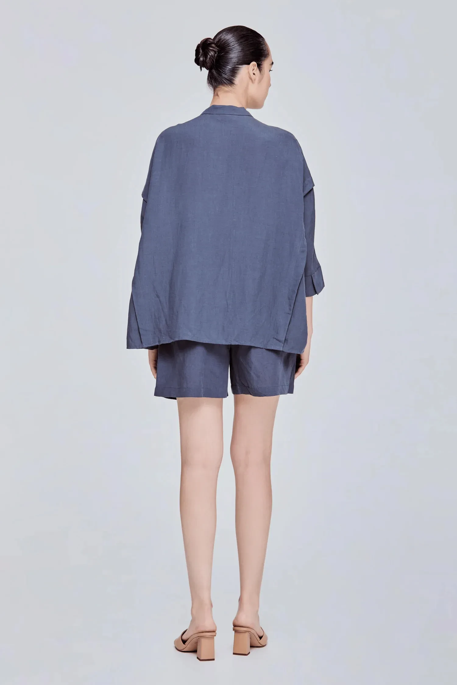 PLEATS DETAILED MAGYAR BLOUSE