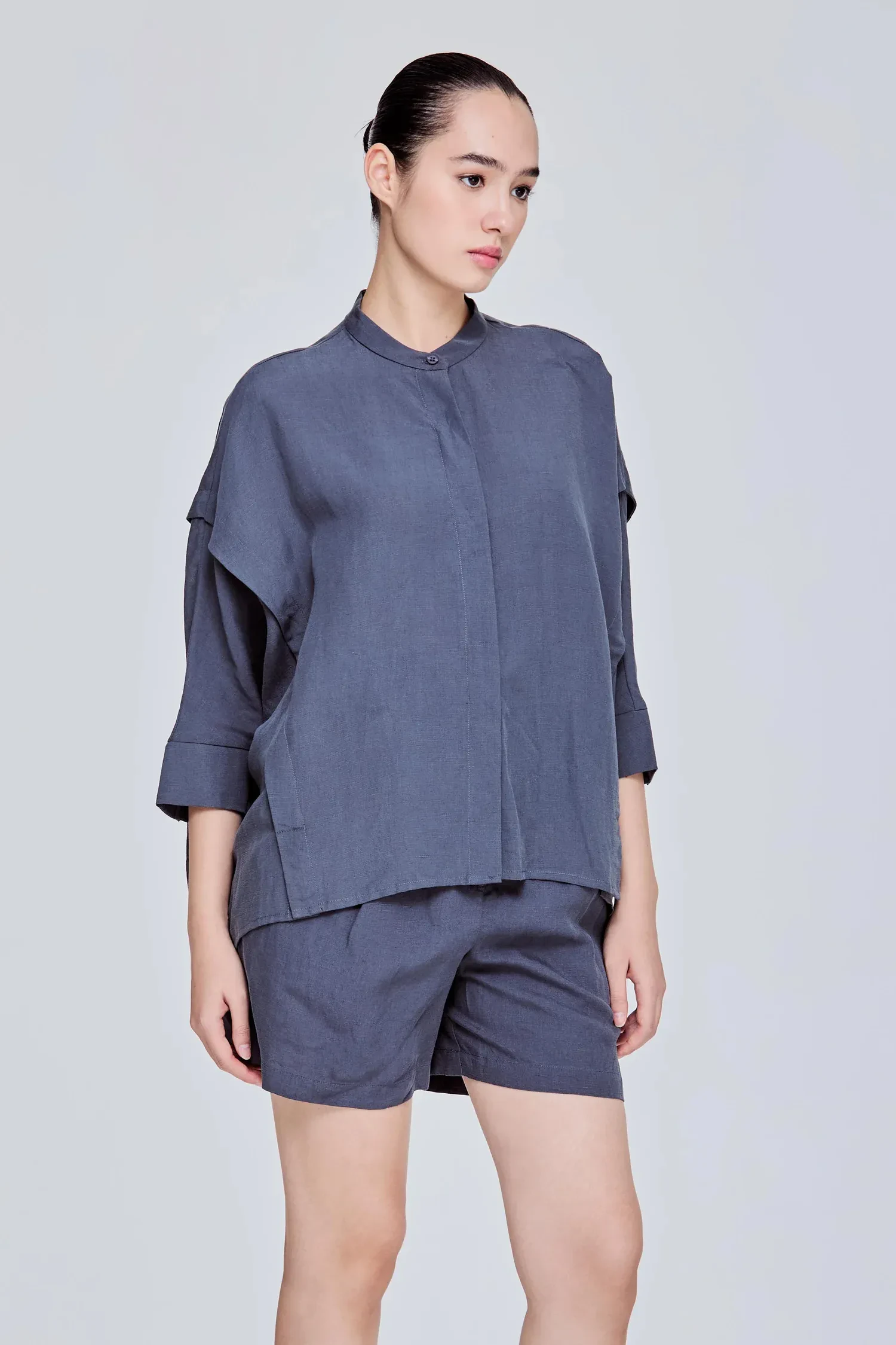 PLEATS DETAILED MAGYAR BLOUSE