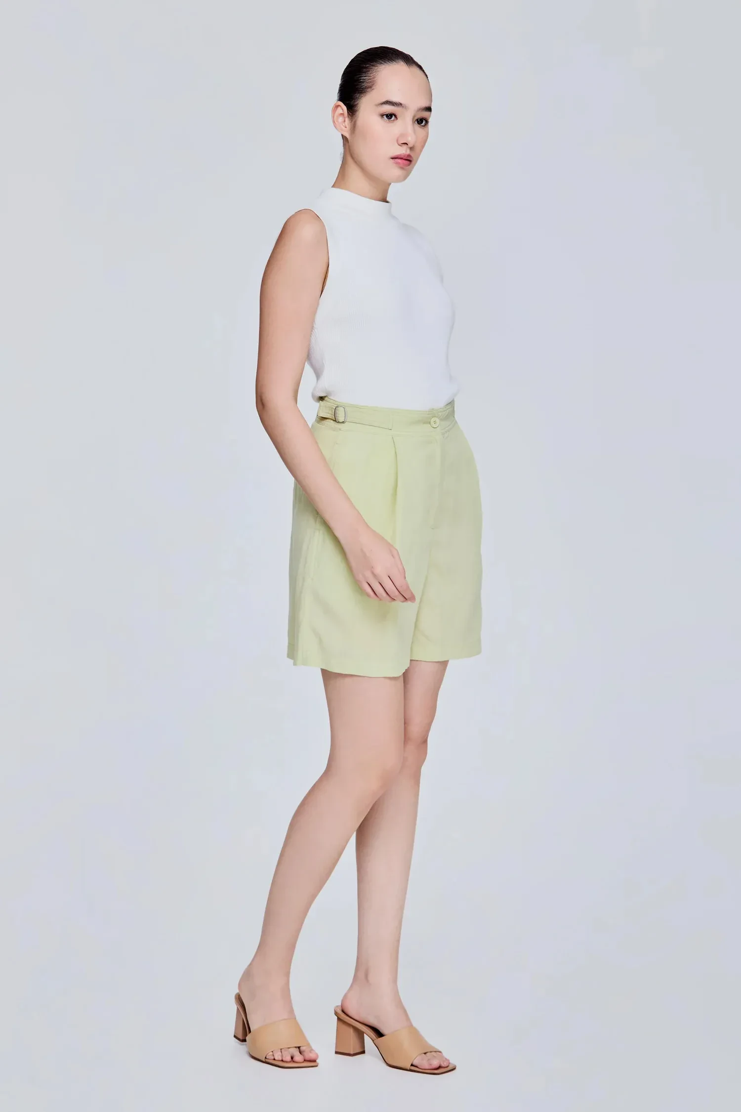TAB DETAILED SHORTS