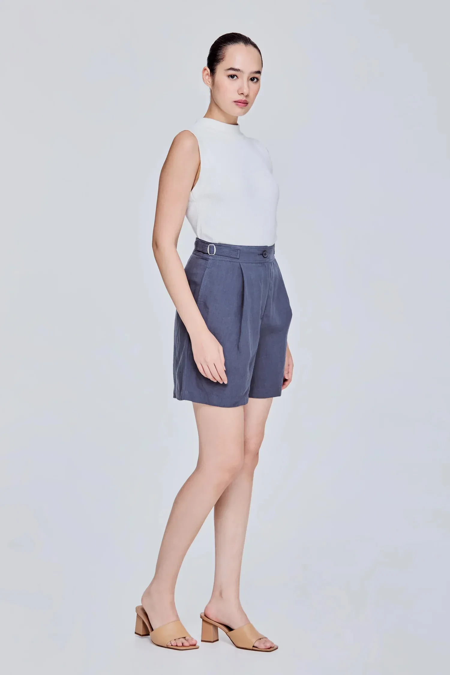 TAB DETAILED SHORTS