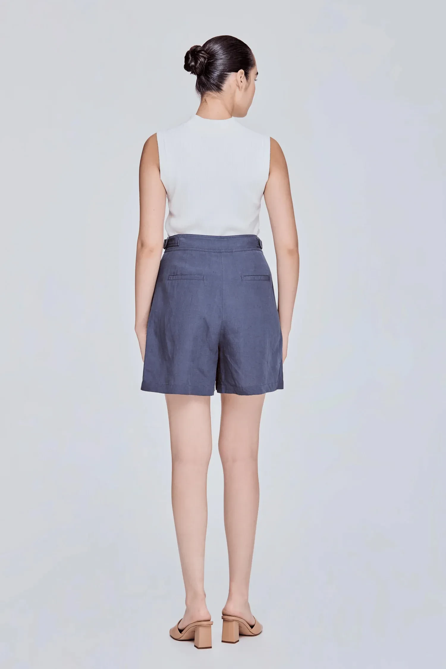 TAB DETAILED SHORTS